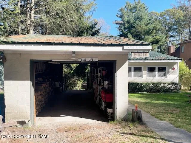 a view of a back yard of the house