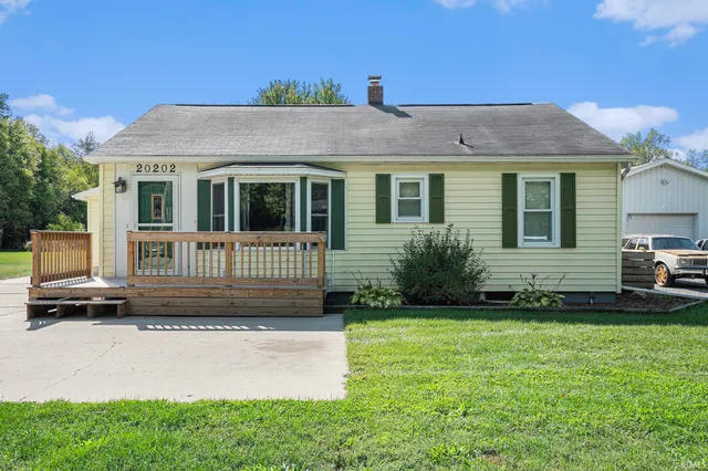 $375,000 | 20202 County Road 19, Goshen, IN 46528