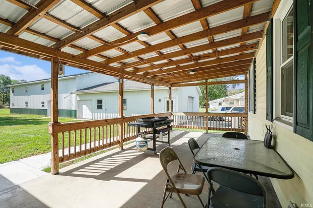 $375,000 | 20202 County Road 19, Goshen, IN 46528