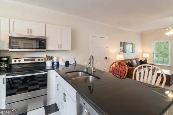 $399,000 | 892 Edelweiss Strasse, Helen, GA 30545