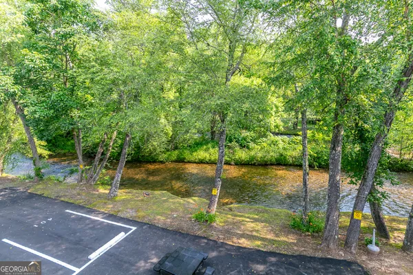 $399,000 | 892 Edelweiss Strasse, Helen, GA 30545