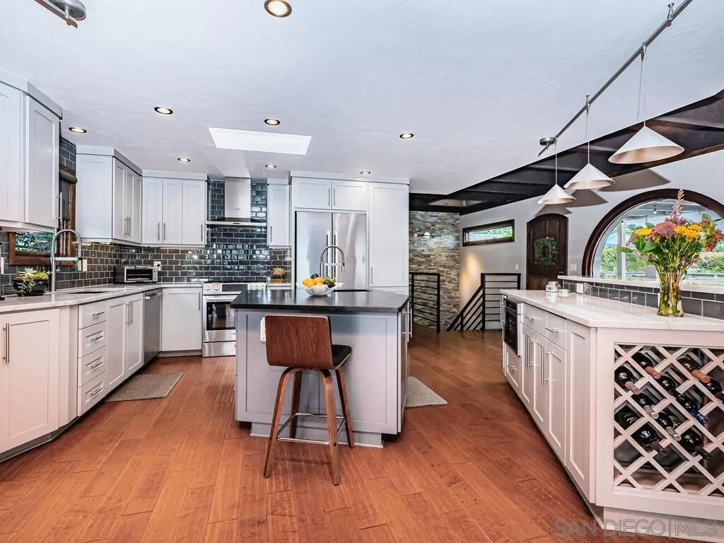 1838 Laurel Road Oceanside, CA 92054 - Photo 12 of 71