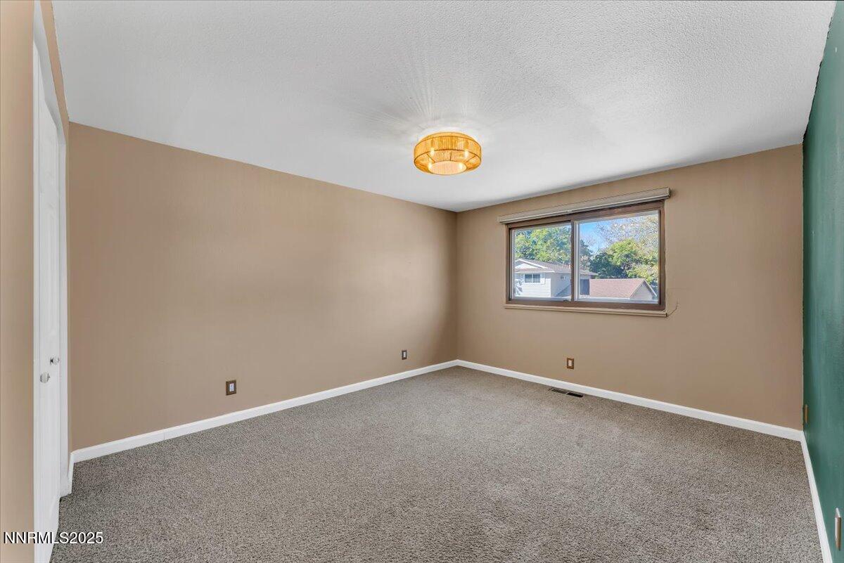 7300 Gemstone Drive Reno, NV 89511 - Photo 25 of 36 20-7300 Gemstone Dr Reno NV 89511 (20 of