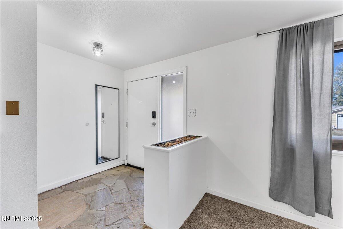 7300 Gemstone Drive Reno, NV 89511 - Photo 5 of 36 05-7300 Gemstone Dr Reno NV 89511 (5 of