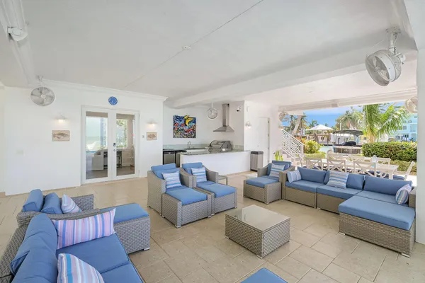 $8,950,000 | 162 Bayview Drive, Islamorada, FL 33036
