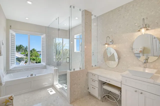 $8,950,000 | 162 Bayview Drive, Islamorada, FL 33036