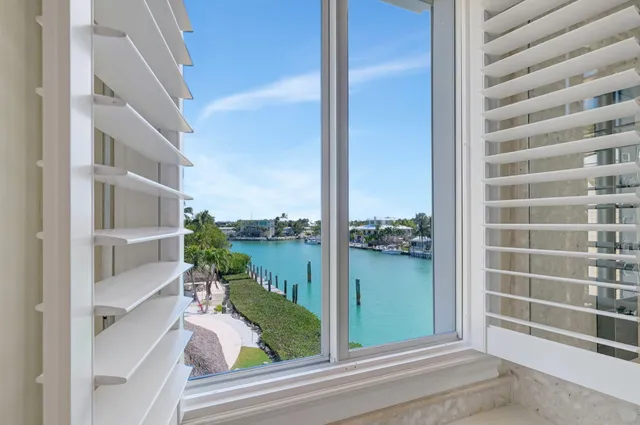 $8,950,000 | 162 Bayview Drive, Islamorada, FL 33036