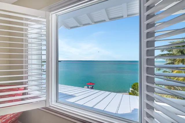 $8,950,000 | 162 Bayview Drive, Islamorada, FL 33036