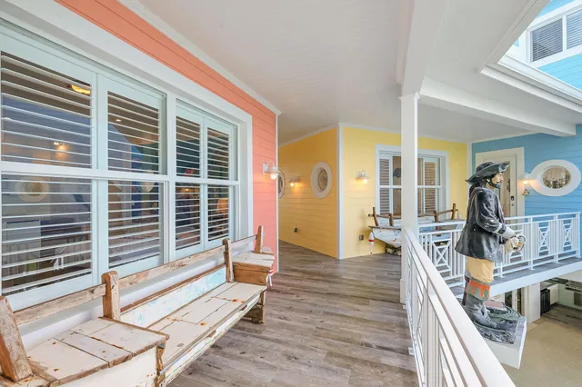 $8,950,000 | 162 Bayview Drive, Islamorada, FL 33036