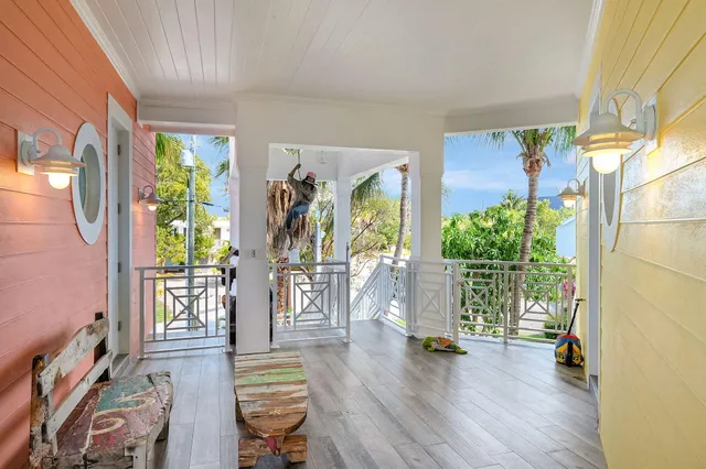 $8,950,000 | 162 Bayview Drive, Islamorada, FL 33036