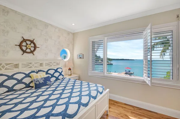 $8,950,000 | 162 Bayview Drive, Islamorada, FL 33036