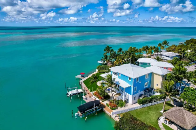 $8,950,000 | 162 Bayview Drive, Islamorada, FL 33036