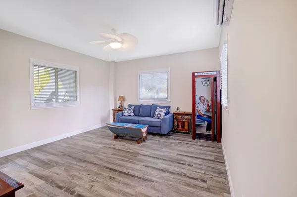 $8,950,000 | 162 Bayview Drive, Islamorada, FL 33036