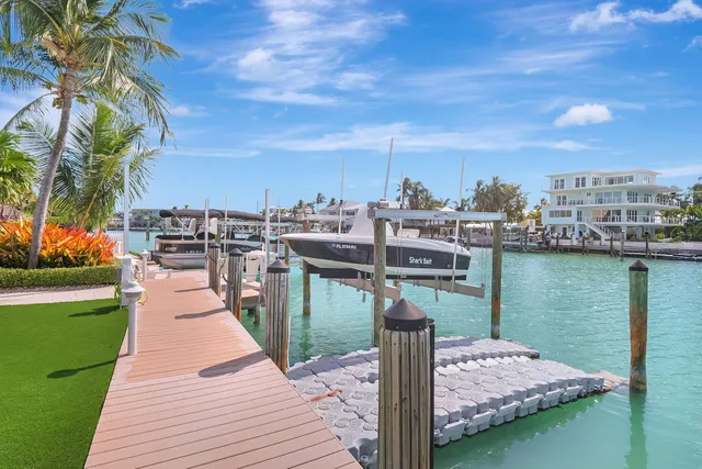 $8,950,000 | 162 Bayview Drive, Islamorada, FL 33036