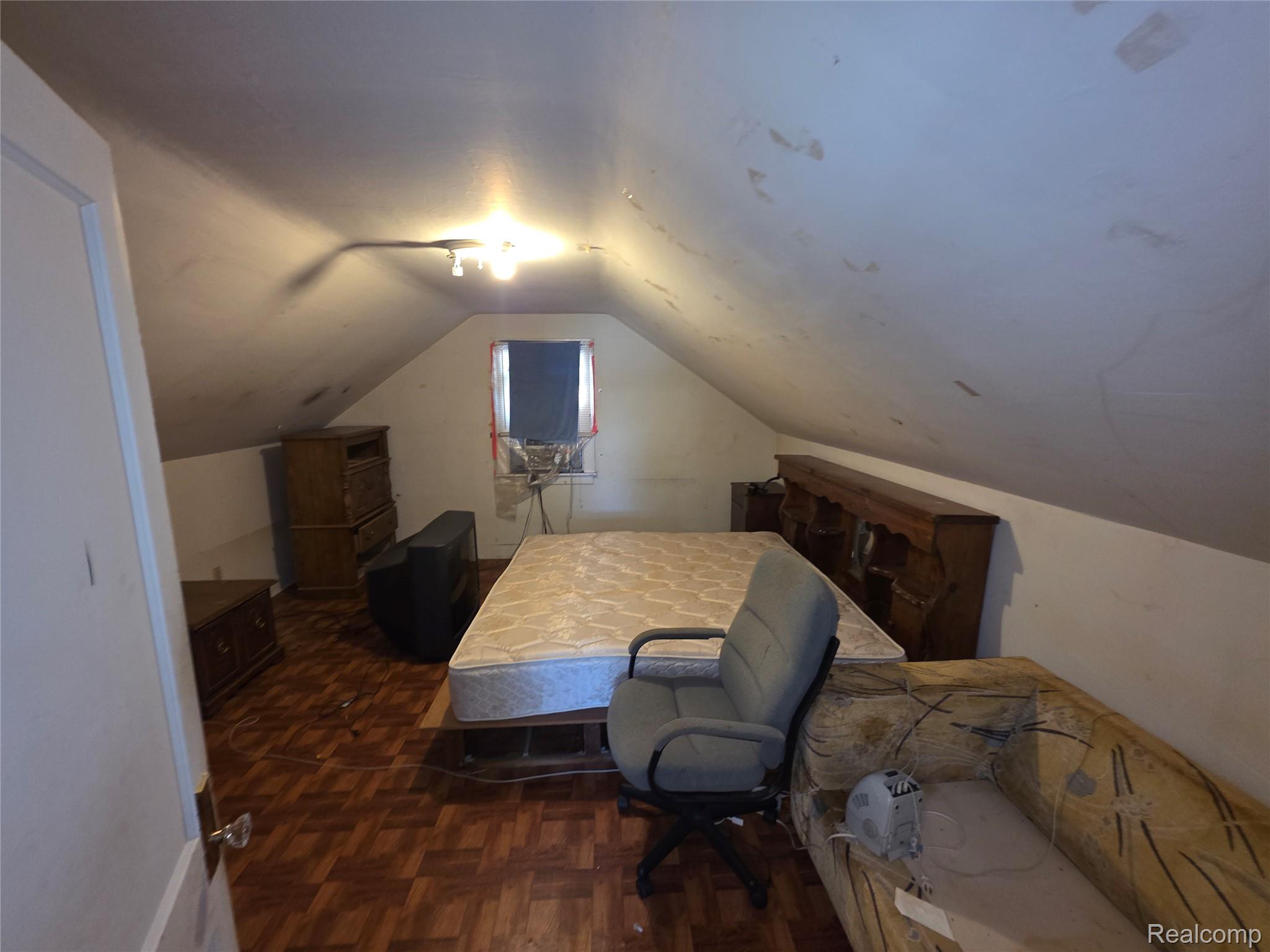573 East Kennett Road Pontiac, MI 48340 - Photo 15 of 19 Additional content