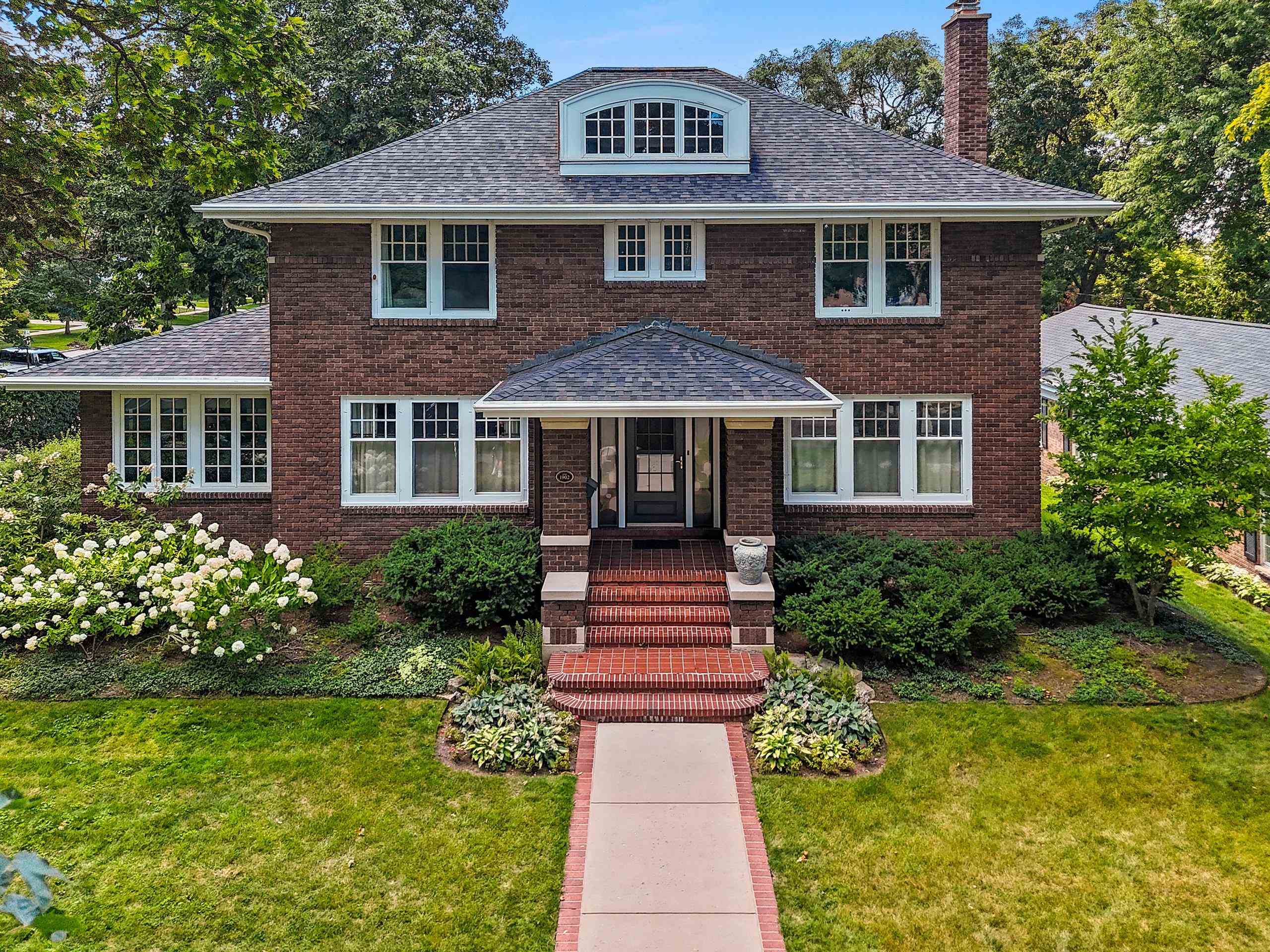 628 Emilie Street Green Bay, WI 54301 - Photo 3 of 87