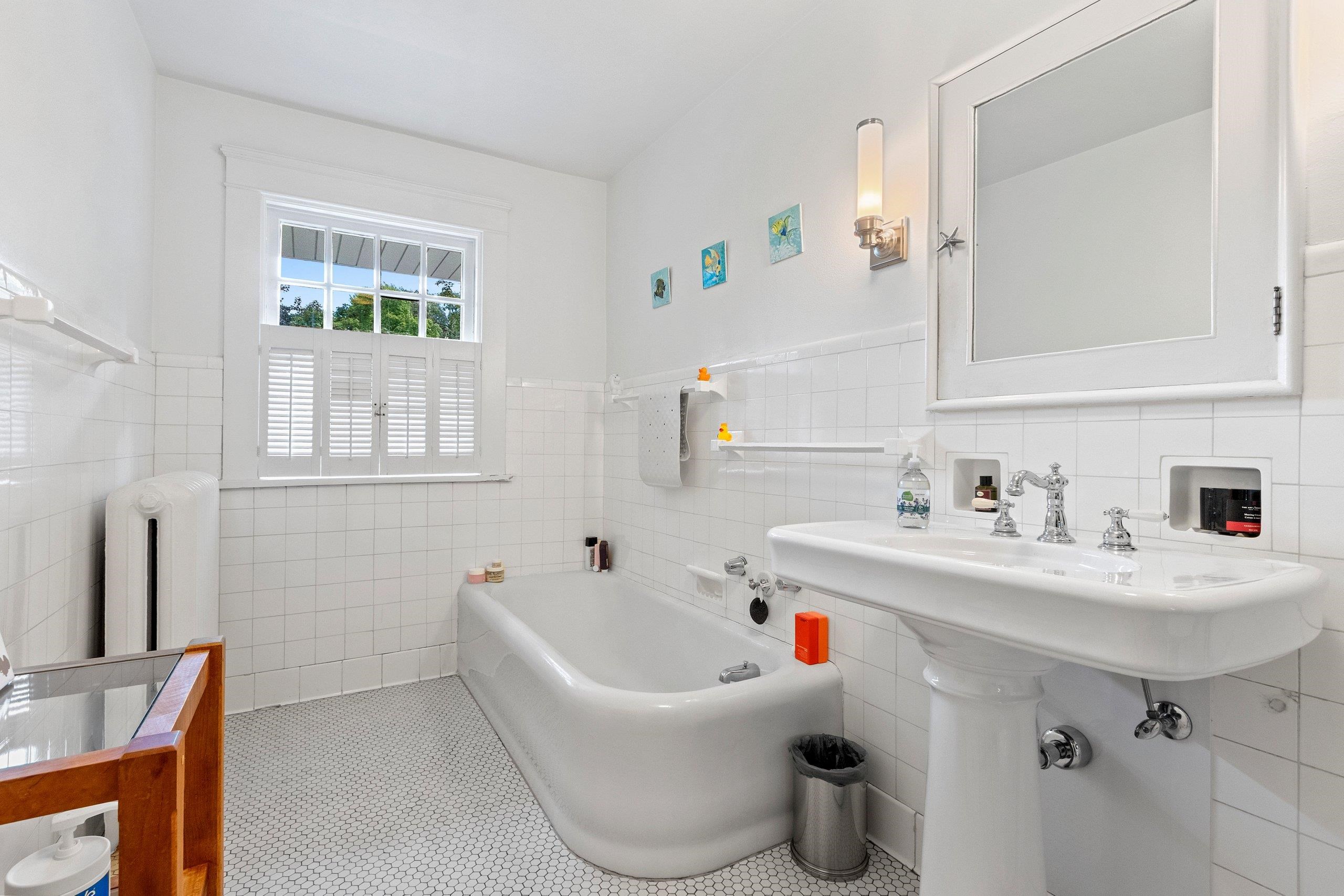 628 Emilie Street Green Bay, WI 54301 - Photo 36 of 87