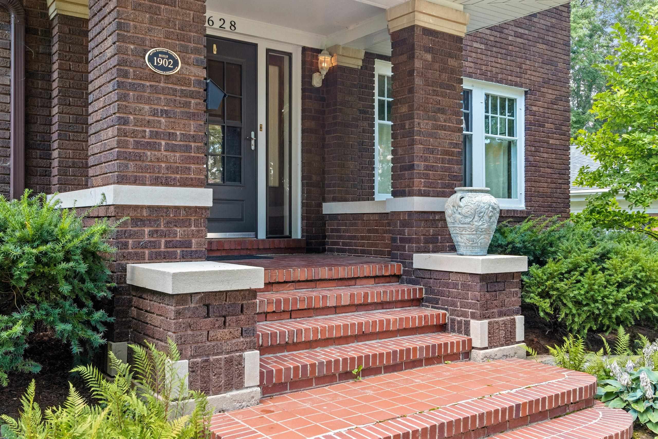 628 Emilie Street Green Bay, WI 54301 - Photo 7 of 87