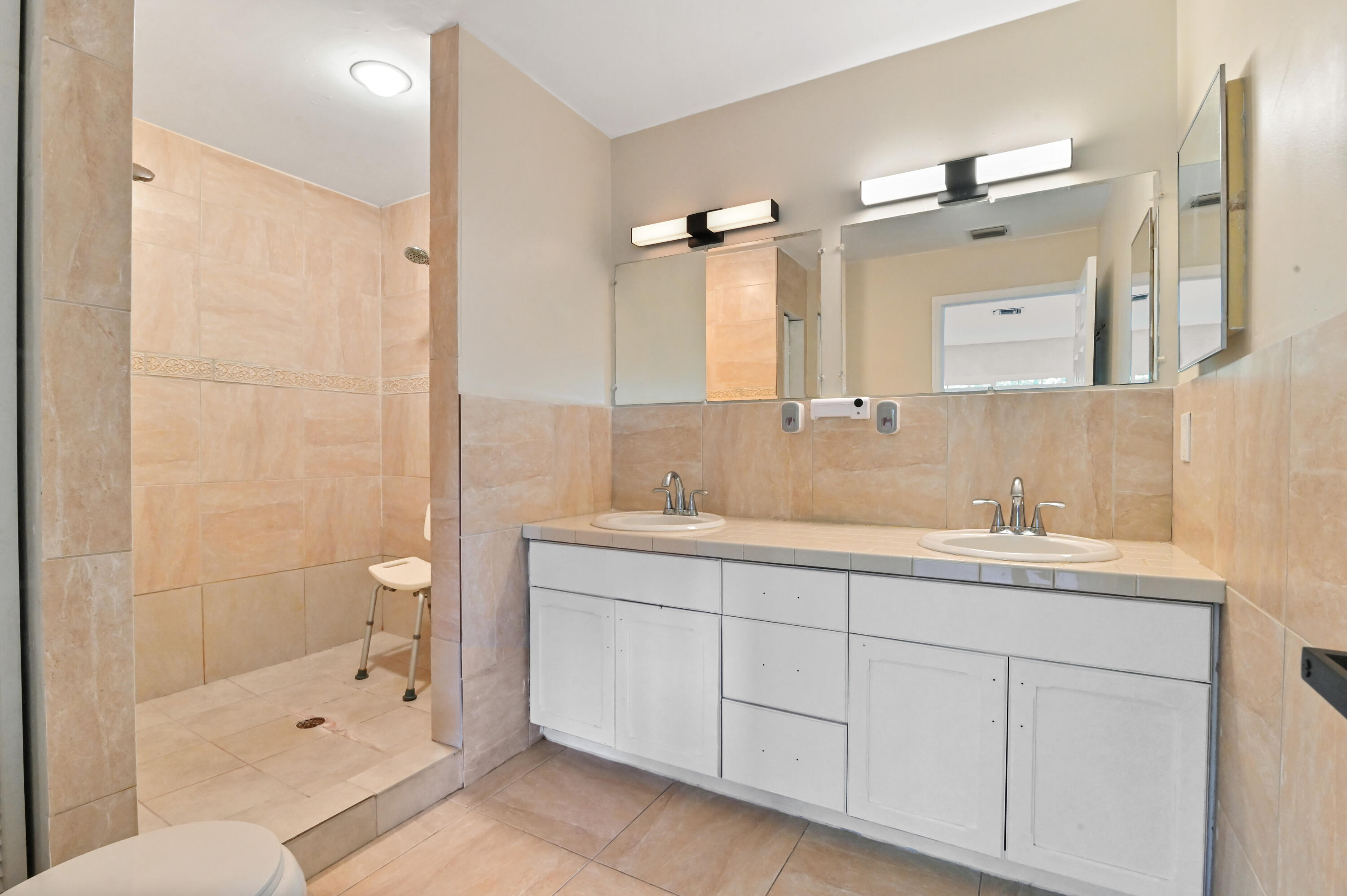 17674 33rd Road North Loxahatchee, FL 33470 - Photo 26 of 43 28 Bathroom 01