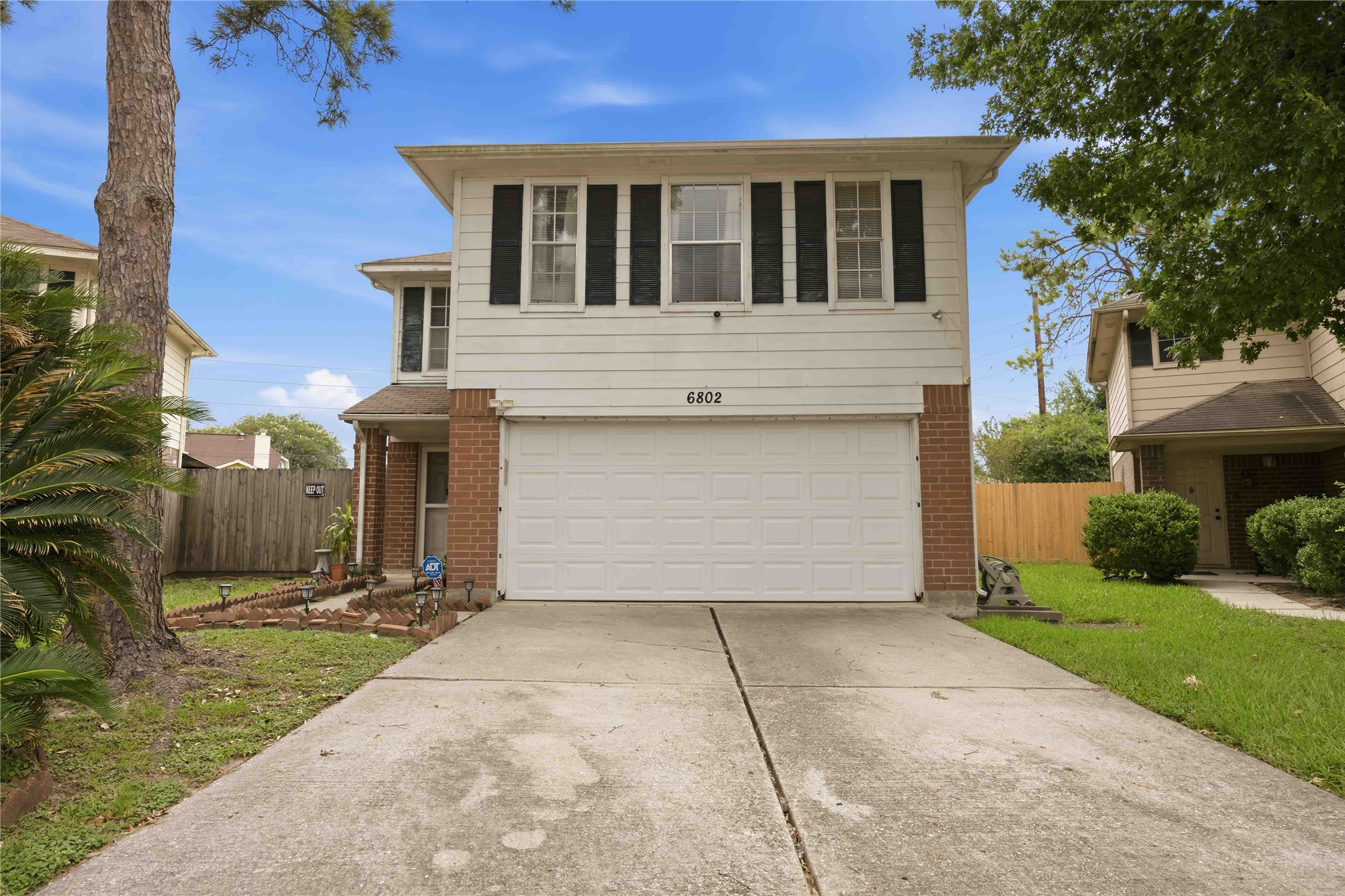 6802 Cheshire Park Road Houston, TX 77088 - Photo 1 of 26