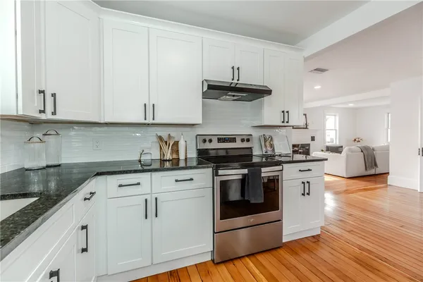 $459,000 | 8 Lenox Avenue, West Warwick, RI 02893