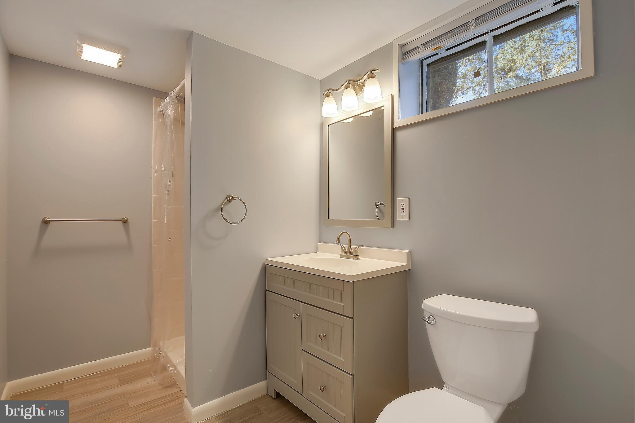10804 Inwood Avenue Silver Spring, MD 20902 - Photo 27 of 30 Lower Level Bath