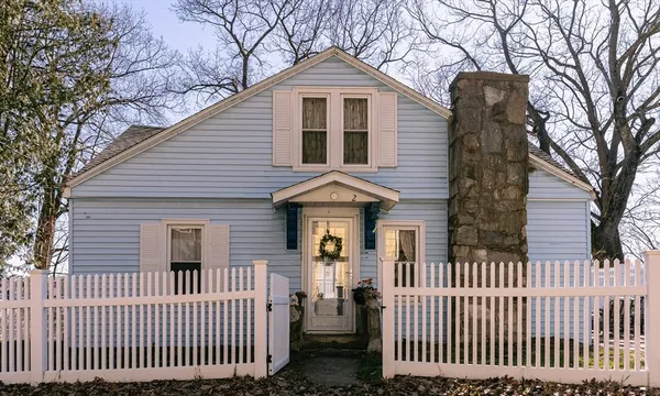 $365,000 | 2 Natural History Drive, Worcester, MA 01605