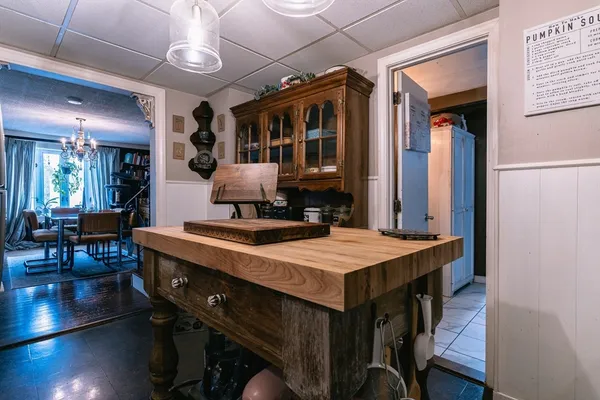 $365,000 | 2 Natural History Drive, Worcester, MA 01605