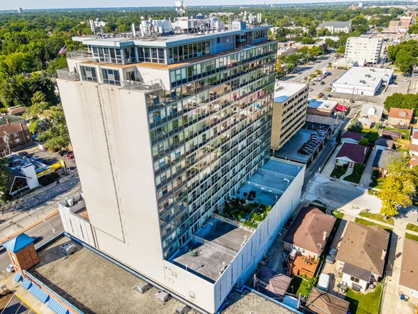 $74,900 | 7234 West North Avenue, Unit 1902, Elmwood Park, IL 60707