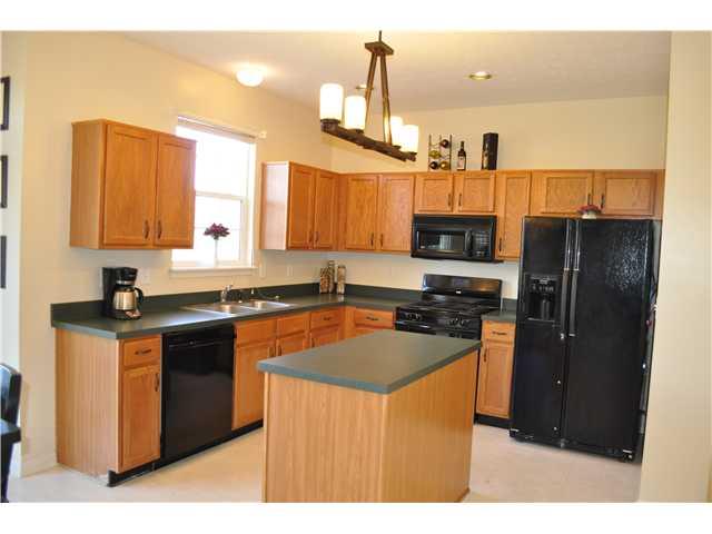 10496 Silver Ridge Circle Fishers, IN 46250 - Photo 3 of 21 Gallery Image 3