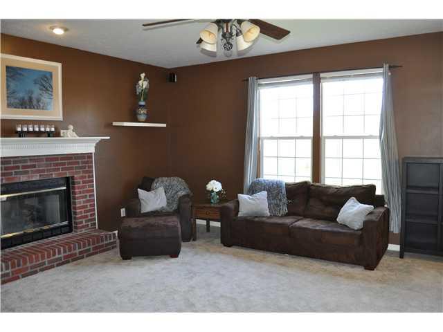 10496 Silver Ridge Circle Fishers, IN 46250 - Photo 10 of 21 Gallery Image 10