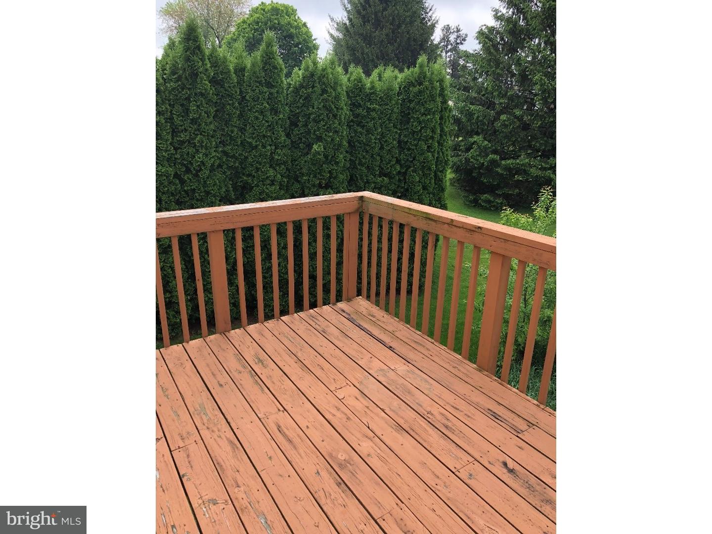 2724 Madison Avenue Bethlehem, PA 18017 - Photo 10 of 13 Deck
