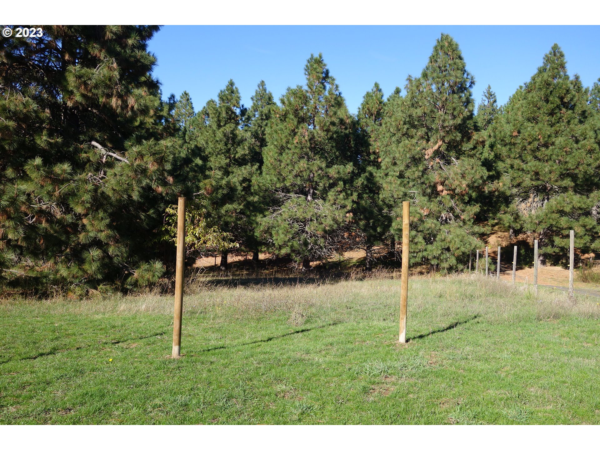 182 Bates Road White Salmon, WA 98672 - Photo 34 of 38 a view of a park