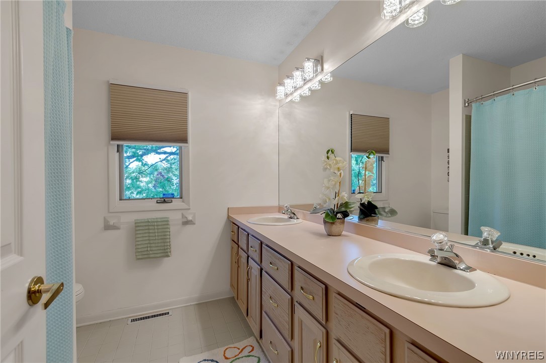84 Moorfields Court Amherst, NY 14051 - Photo 43 of 49