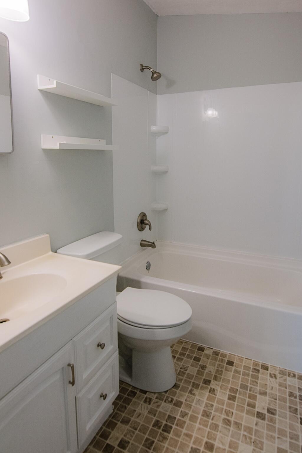 1606 Oaken Trail, Unit 2 Chattanooga, TN 37421 - Photo 19 of 27 1606OakenTrail-19