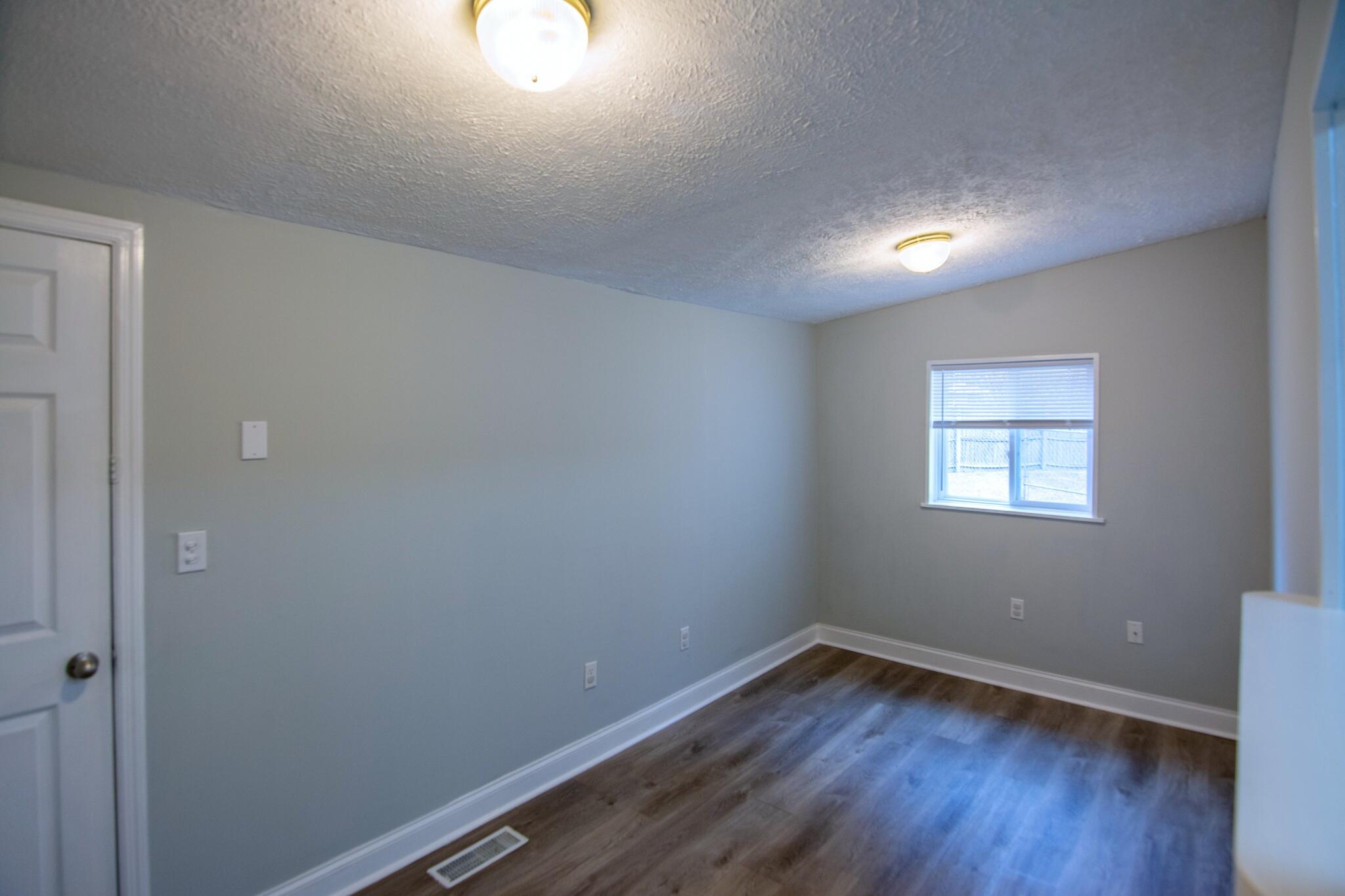 1606 Oaken Trail, Unit 2 Chattanooga, TN 37421 - Photo 5 of 27 1606OakenTrail-5