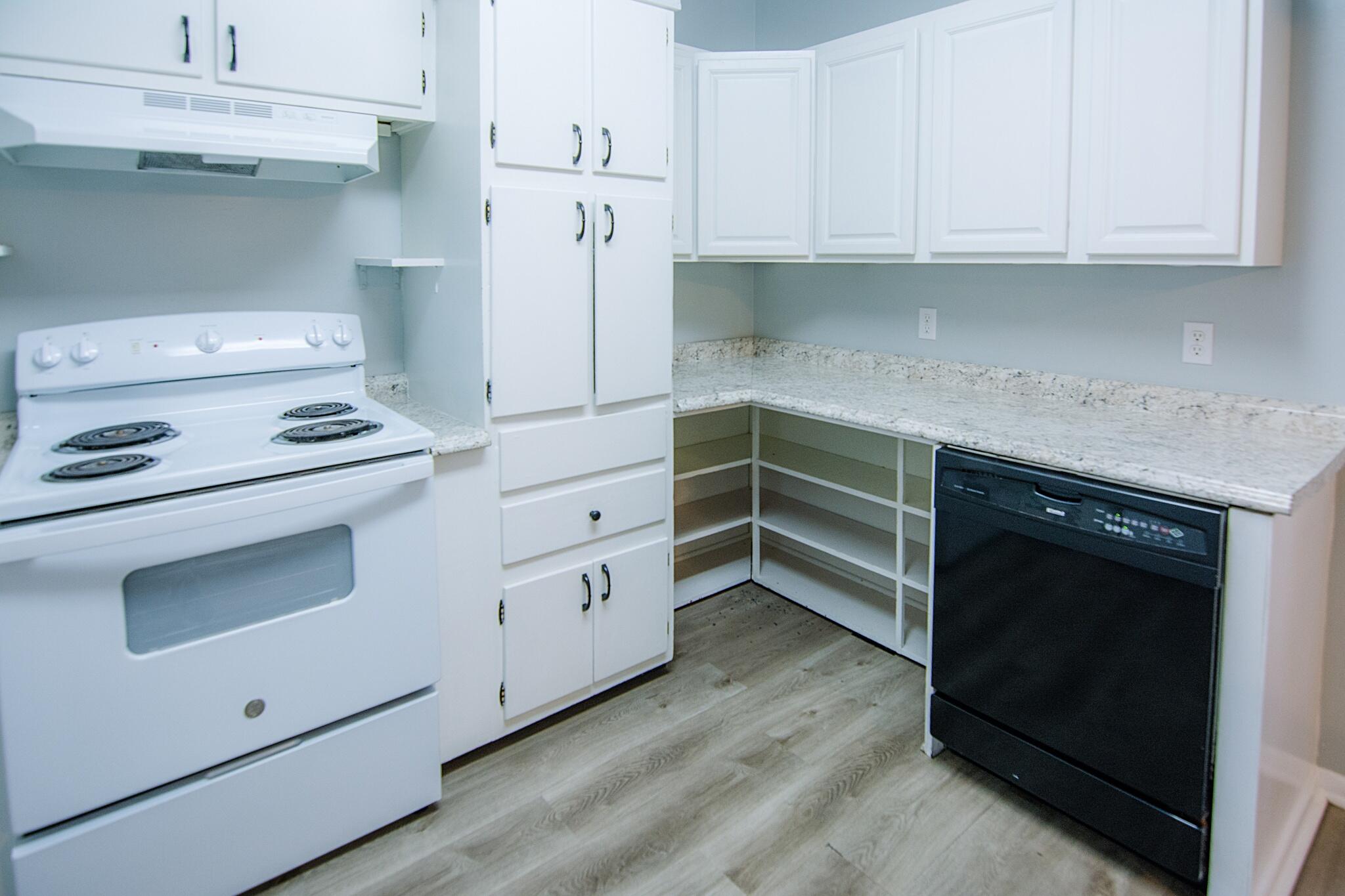 1606 Oaken Trail, Unit 2 Chattanooga, TN 37421 - Photo 8 of 27 1606OakenTrail-8