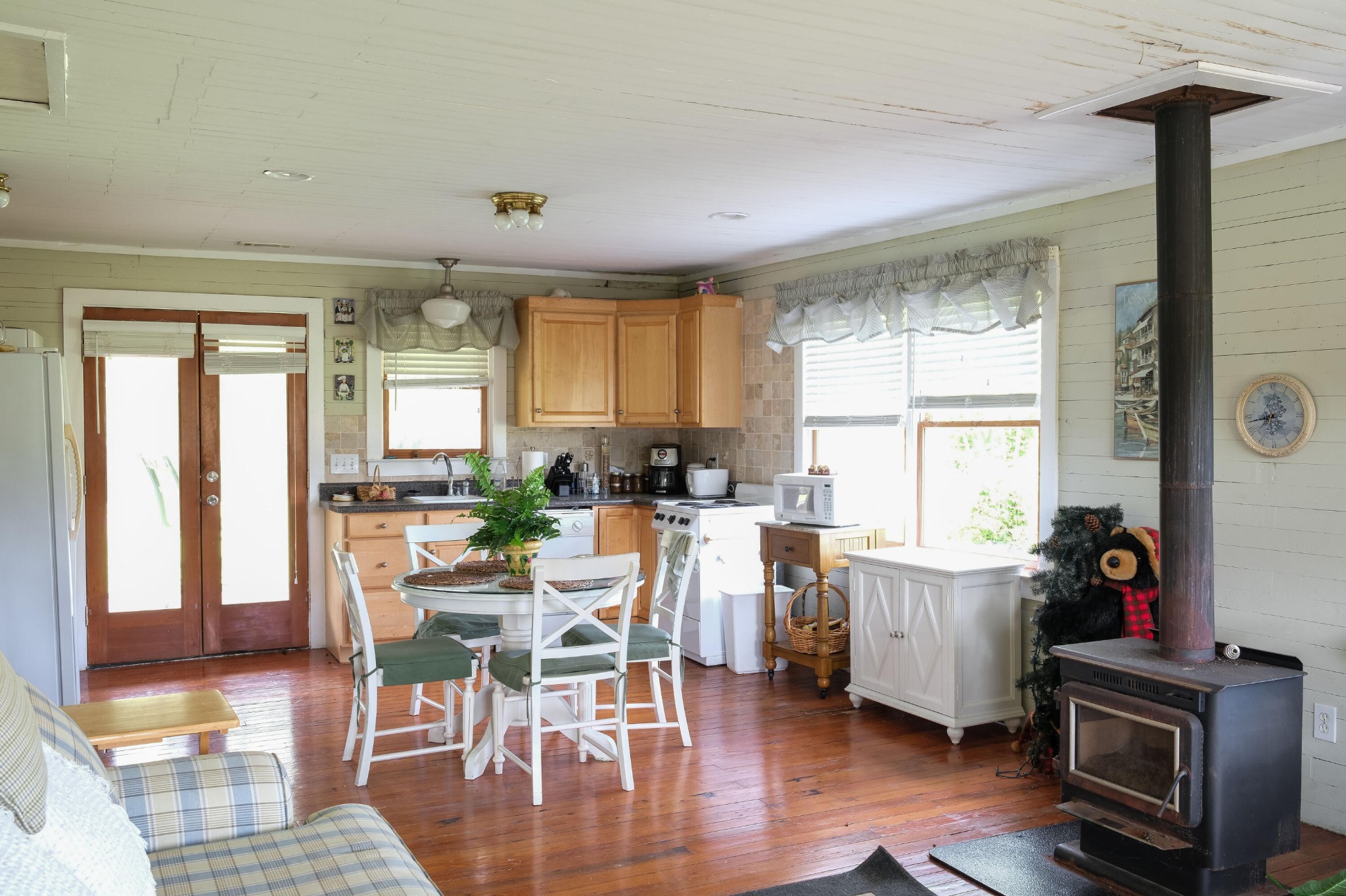 4340 Holland Chattoogaville Road Lyerly, GA 30730 - Photo 33 of 47 a view of a dining room with furniture and a window