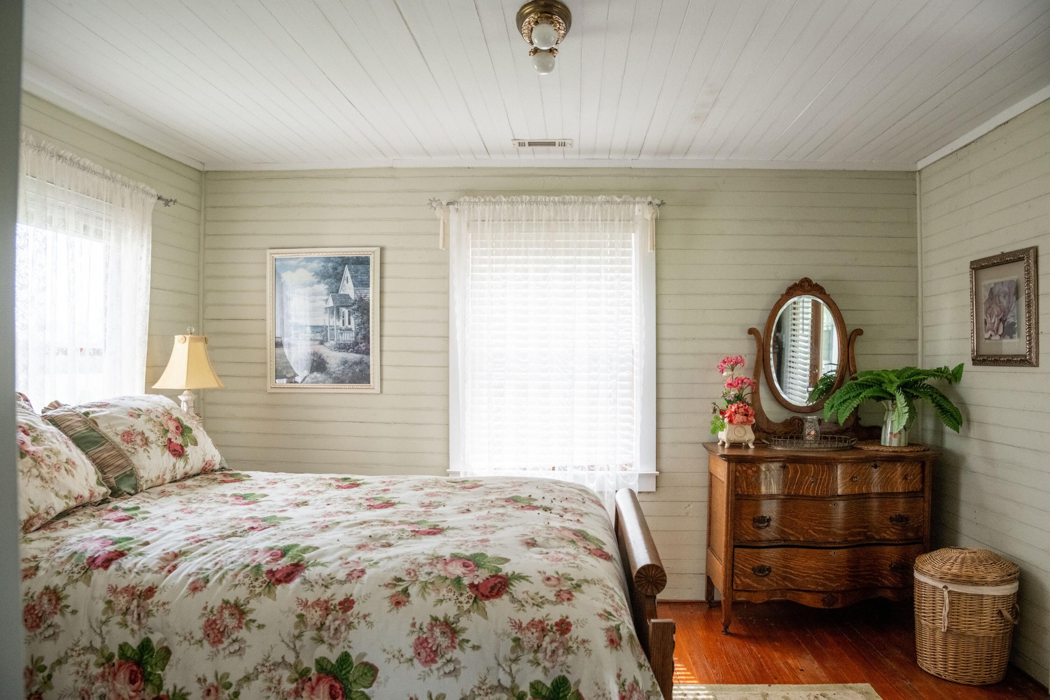 4340 Holland Chattoogaville Road Lyerly, GA 30730 - Photo 35 of 47 a bedroom with a bed a mirror and a window