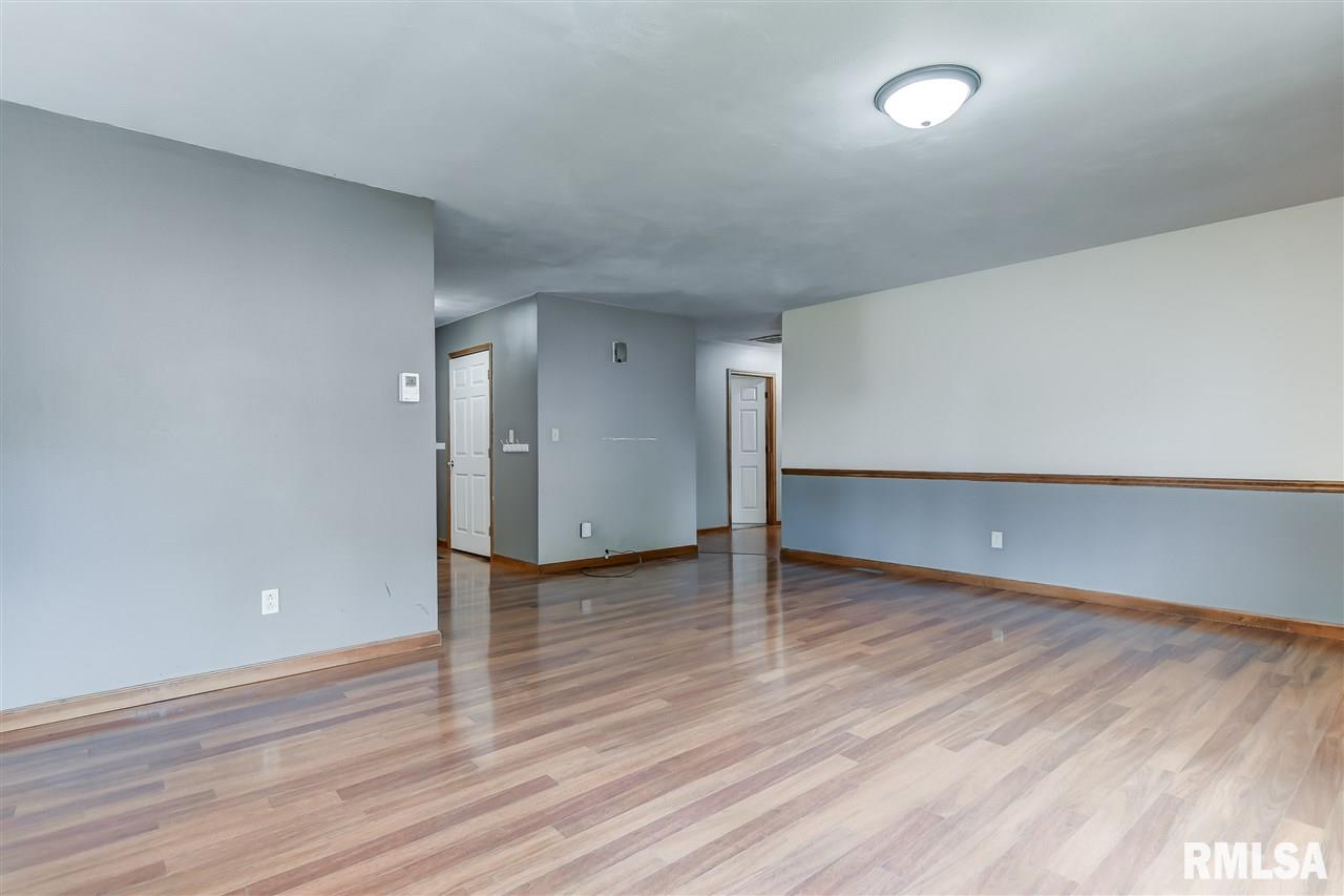 5 Pellinor Drive Rochester, IL 62563 - Photo 11 of 36 Gallery Image 11