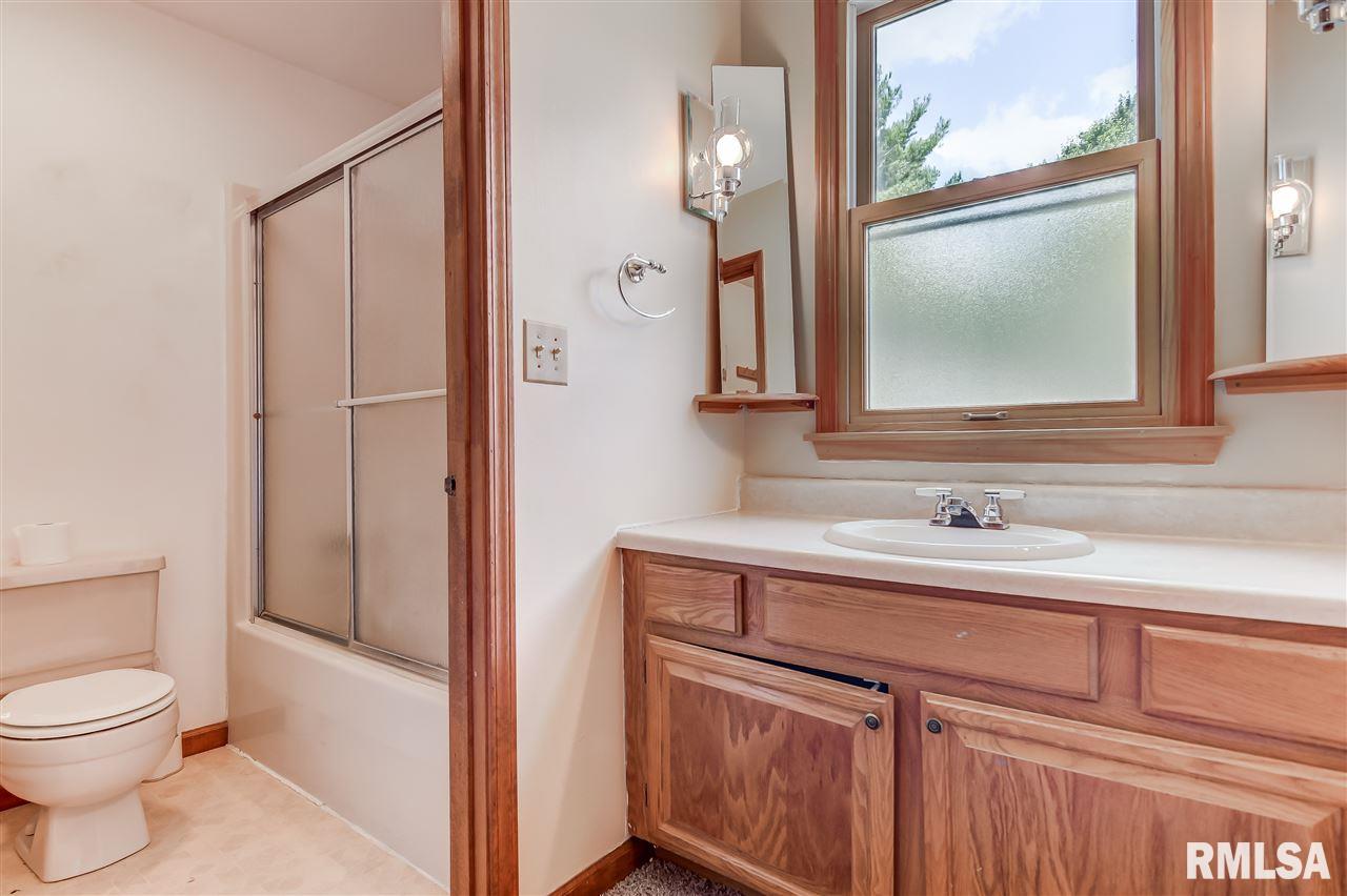 5 Pellinor Drive Rochester, IL 62563 - Photo 17 of 36 Gallery Image 17