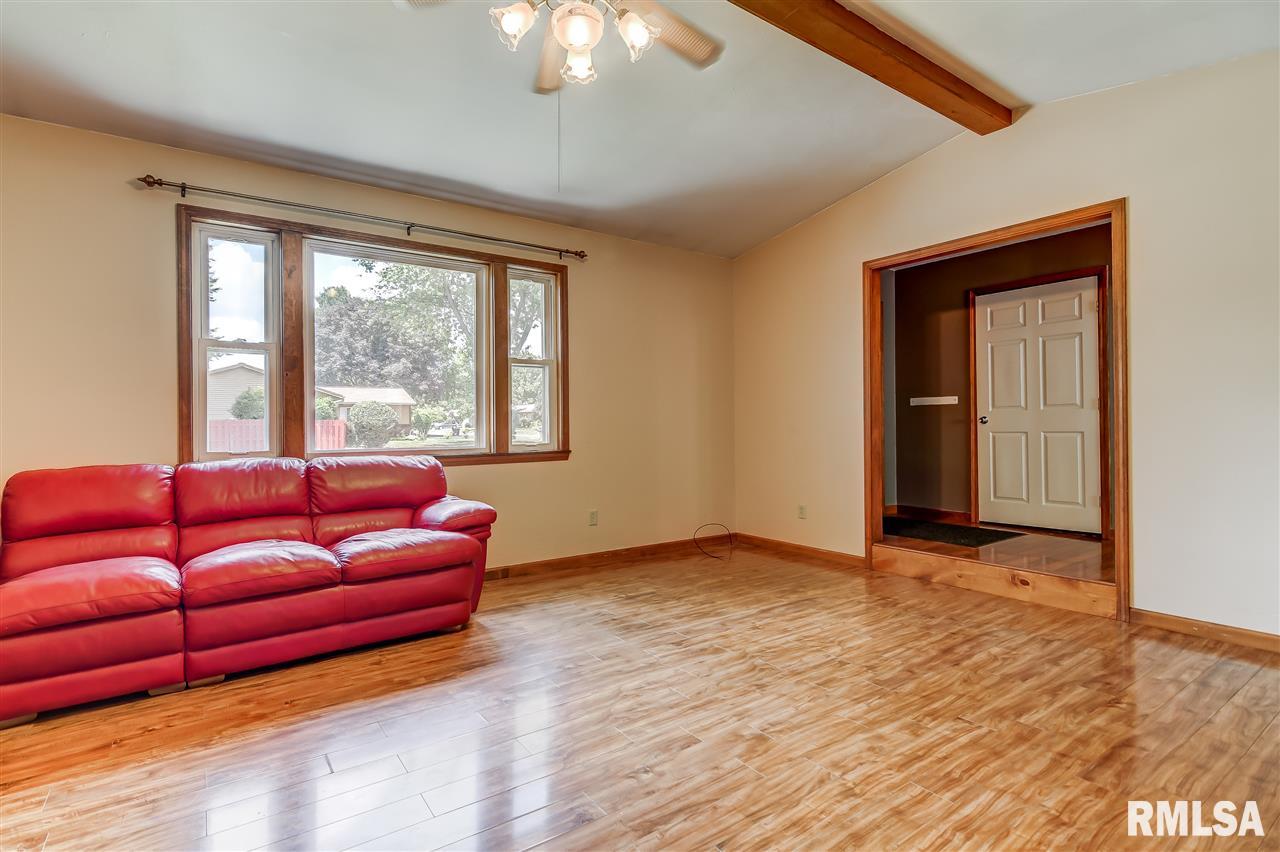 5 Pellinor Drive Rochester, IL 62563 - Photo 3 of 36 Gallery Image 3