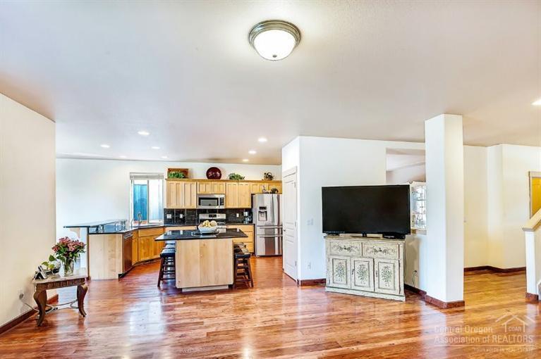 21184 Ritz Place Bend, OR 97702 - Photo 7 of 19 Additional Photo