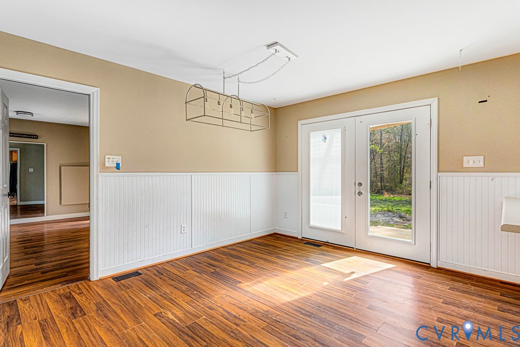 9317 Townsend Road Providence Forge, VA 23140 - Photo 8 of 31