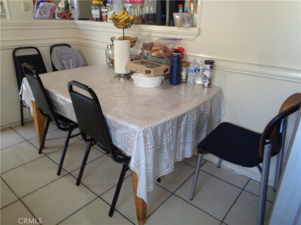 1608 Alviso Street Simi Valley, CA 93065 - Photo 10 of 25