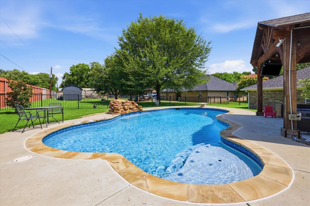 405 Lantern Ridge Drive Mansfield, TX 76063 - Photo 29 of 37
