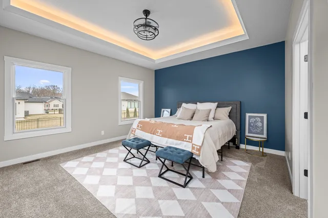 $729,900 | 7123 Alvie Lane, Bettendorf, IA 52722