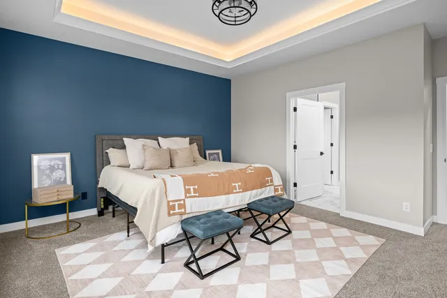 $729,900 | 7123 Alvie Lane, Bettendorf, IA 52722