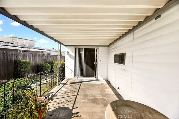 $1,475 | 893 South Palm Avenue, Hemet, CA 92543