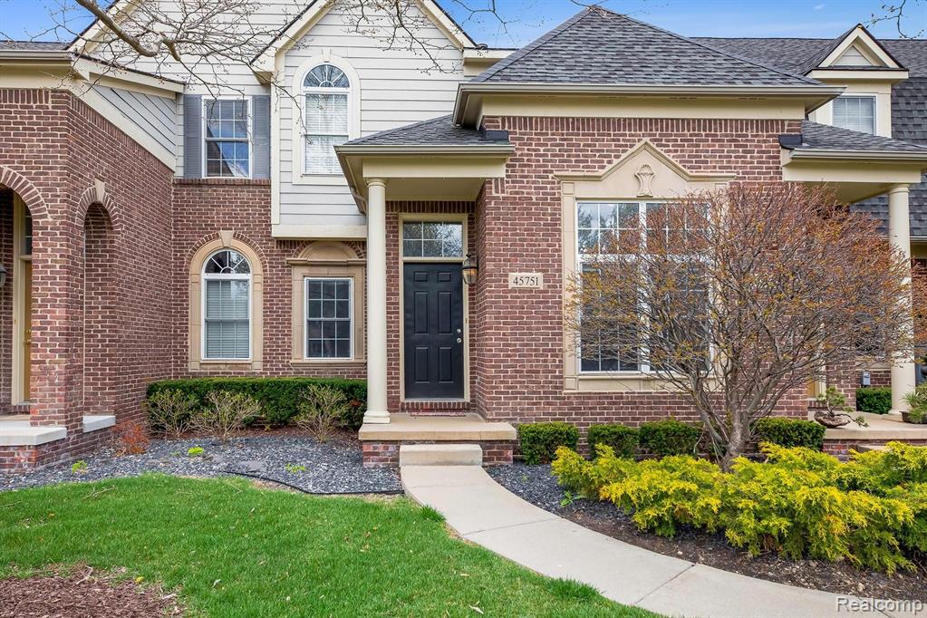 45751 North Stonewood Road Canton, MI 48187 - Photo 1 of 33